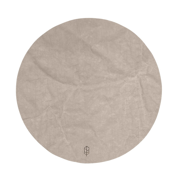 k-7-deli-tischset-rund-veganes-leder-washable-paper-light-grey-tischdekoration-pappenstyle